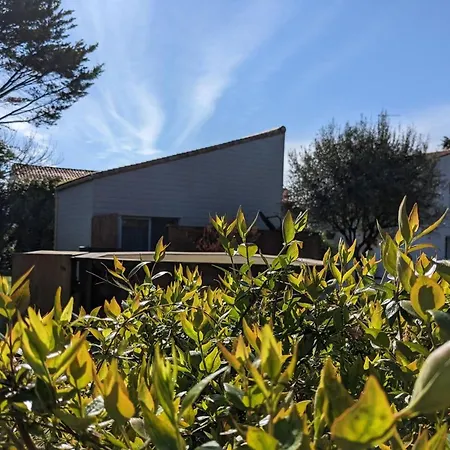 Charmante Maison A Avec Piscine Partagee Feriehus