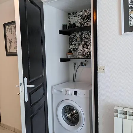 Semesterbostad Charmante Maison A Avec Piscine Partagee