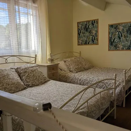 Charmante Maison A Avec Piscine Partagee Feriehus