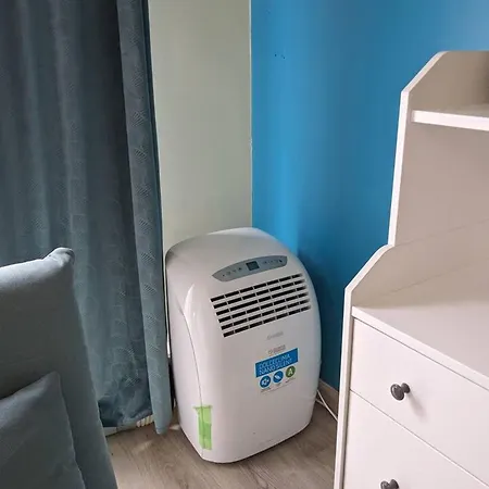 Charmante Maison A Avec Piscine Partagee