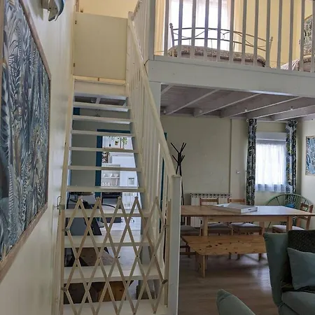 Charmante Maison A Avec Piscine Partagee *