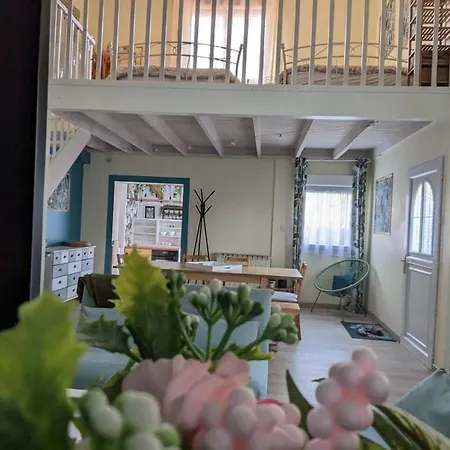 Charmante Maison A Avec Piscine Partagee Feriehus *